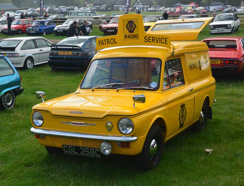 AA Commer Imp Van Race Retro 